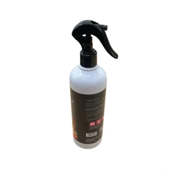 Aromatizues ambiental me aromë natyrale luleshtrydhe për eliminimin e aromave të pakëndshme në makinë dhe ambiente të ndryshme
